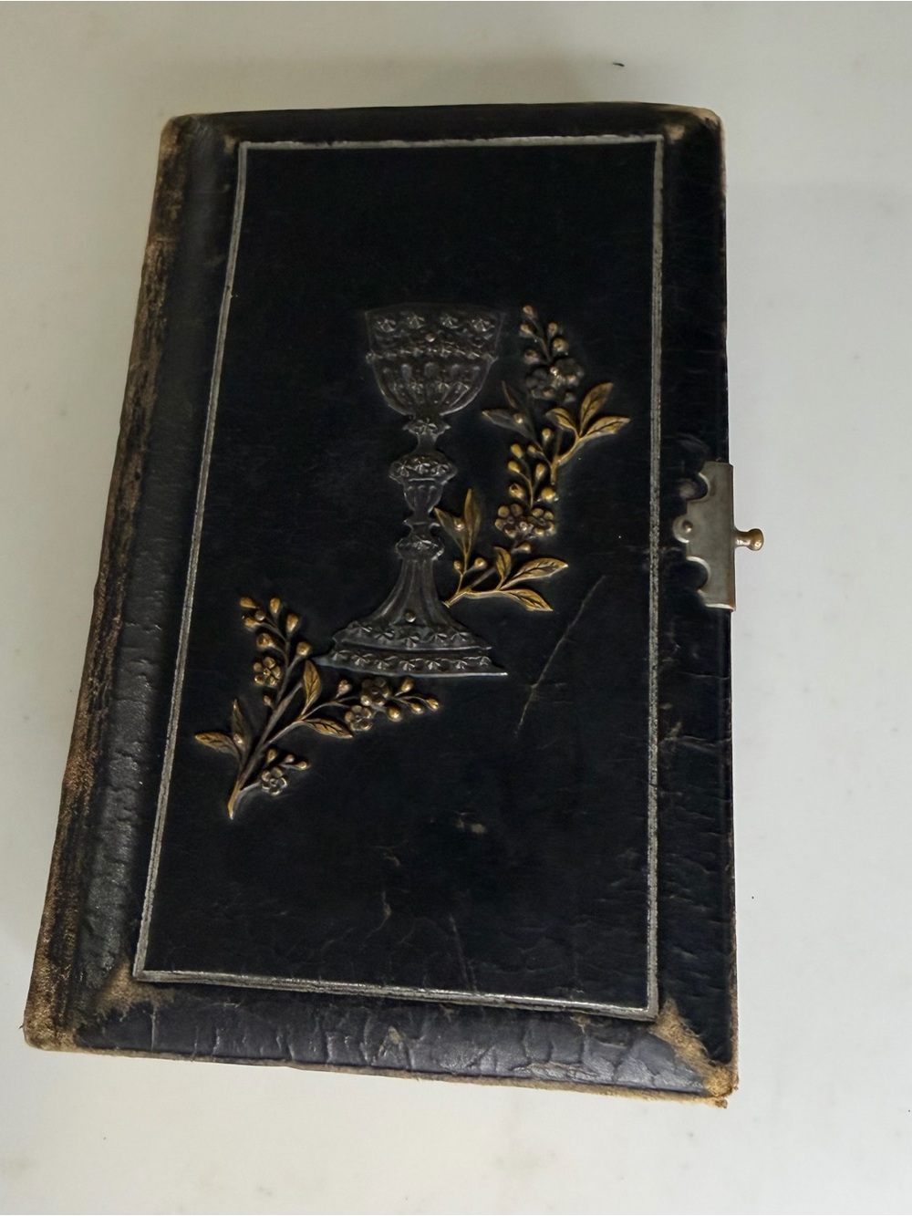 Antique Black 1903 embossed leather German evangelical church hymn book